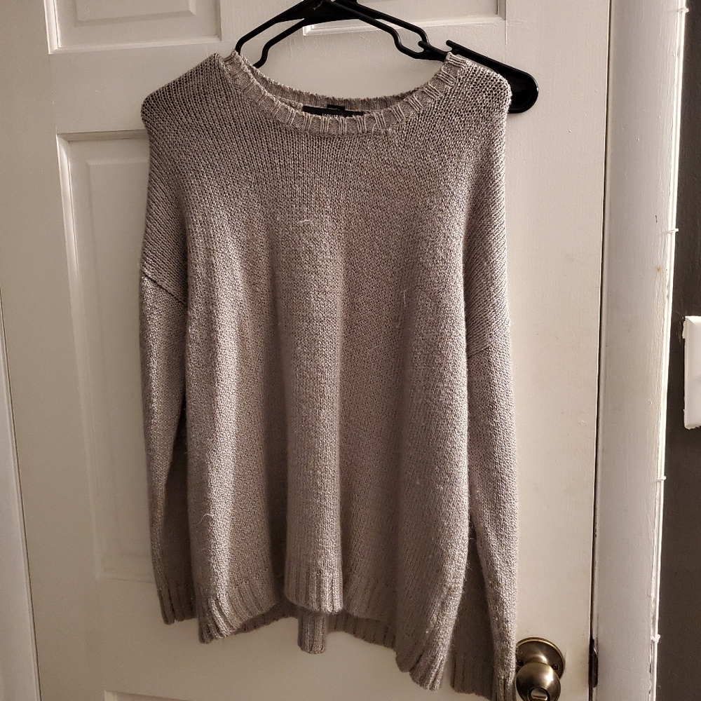 Loose fit sweater